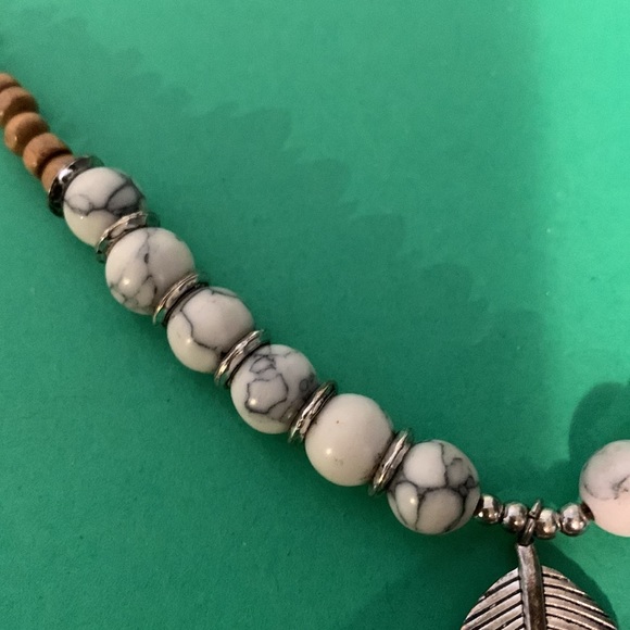 Gorgeous necklace 29” - Picture 4 of 7